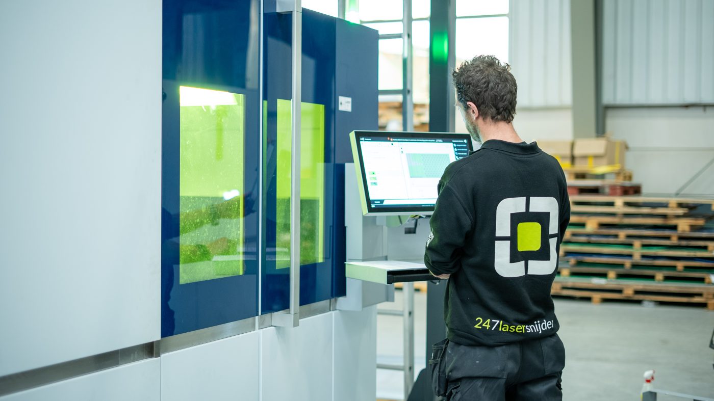 247 Lasersnijden Hal 2 27